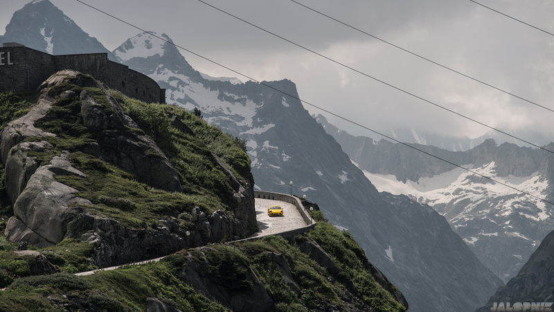 Illustration for article titled The Most Gorgeous Photos Of A Porsche Cayman You Will Ever See